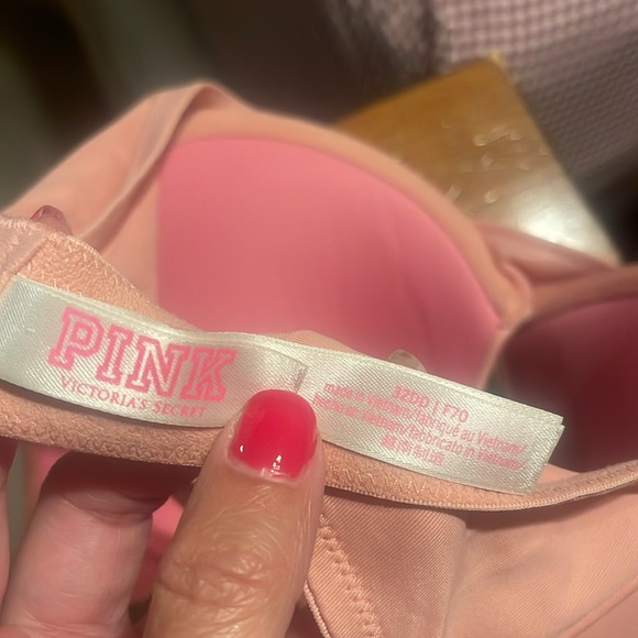 Victoria Secret Pink- 32DD - Picture 3 of 3